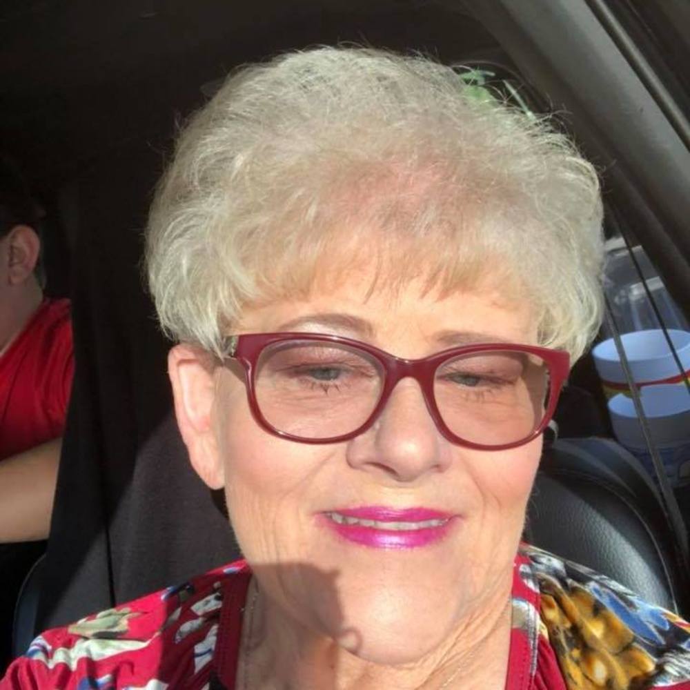 Meet your Posher, Debbie